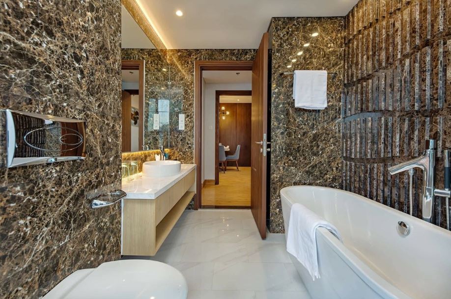 Phòng tắm căn hộ wyndham soleil đà nẵng
