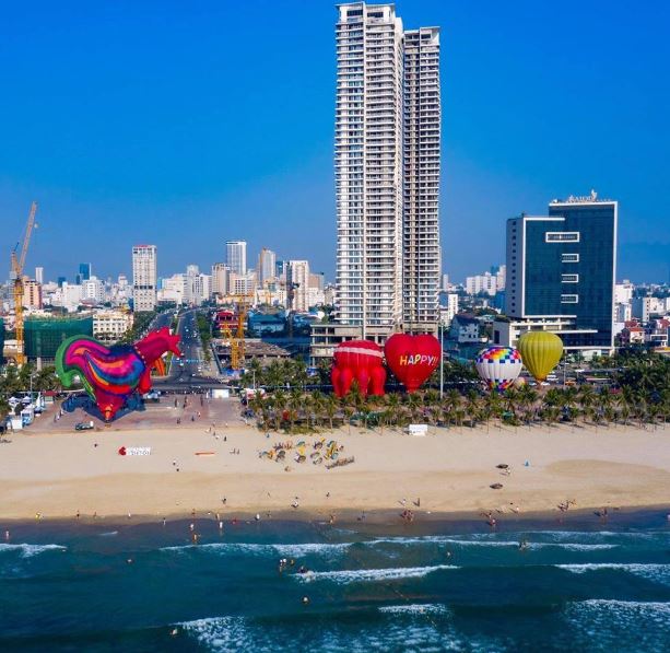 View Trực Diện Công Viên Biển Đông Phạm Văn Đồng Đà nẵng