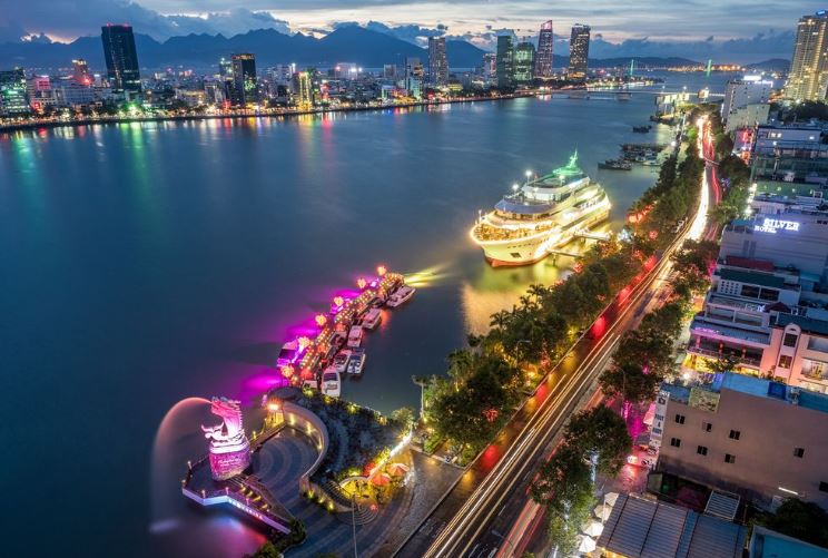 Đà nẵng thành phố sông núi biển